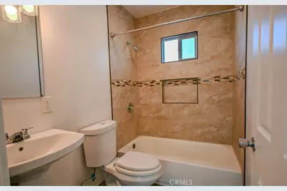 827 E 103rd Place, Los Angeles, CA 90002 - Photo 5