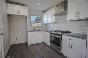 827 E 103rd Pl, Los Angeles, CA 90002 - Photo 3