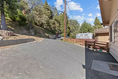 23755 Zuger Dr, Crestline, CA 92325 - Photo 41