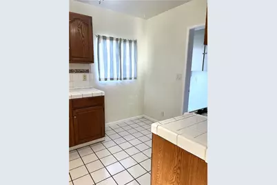 4703 W 118th Street, Hawthorne, CA 90250 - Photo 5