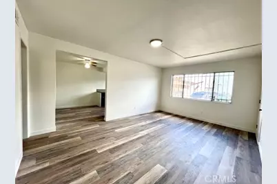 14 Camelback Avenue, Carson, CA 90745 - Photo 3