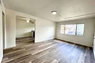 14 Camelback Ave, Carson, CA 90745 - Photo 3