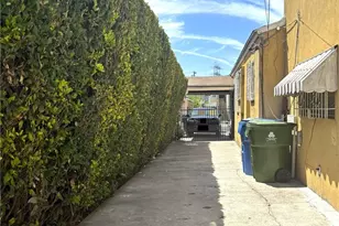 5637 Smiley Dr, Los Angeles, CA 90016 - Photo 63