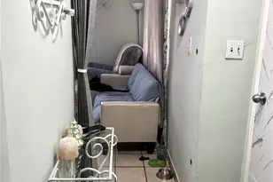 5637 Smiley Dr, Los Angeles, CA 90016 - Photo 27