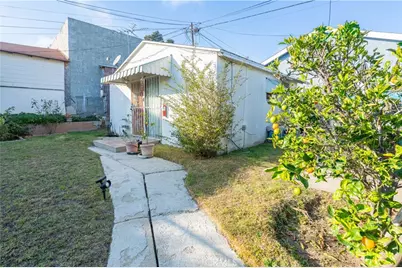 4487 W 131st Street, Hawthorne, CA 90250 - Photo 13