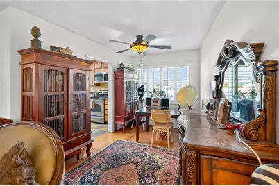 5376 Fairview Boulevard #209, Los Angeles, CA 90056 - Photo 5