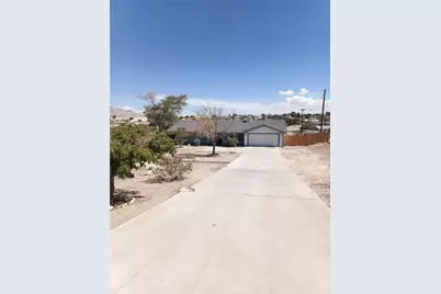 15975 NW Village Dr, Victorville, CA 92394 - Photo 1