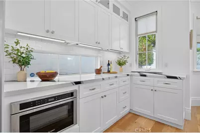 8056 Kentwood Avenue, Los Angeles, CA 90045 - Photo 13