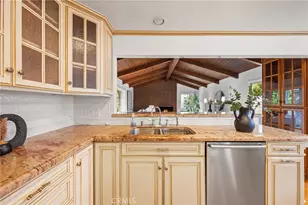 3569 Kelton Ave, Los Angeles, CA 90034 - Photo 11