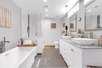 20906 Almazan, Woodland Hills, CA 91364 - Photo 19