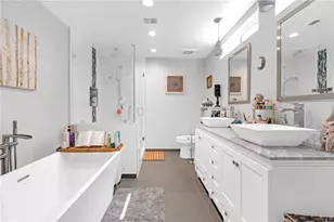 20906 Almazan, Woodland Hills, CA 91364 - Photo 19