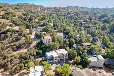 20906 Almazan, Woodland Hills, CA 91364 - Photo 41