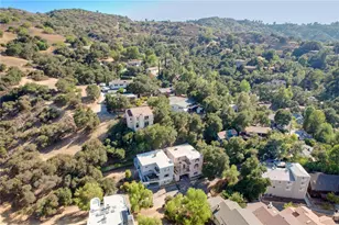 20906 Almazan, Woodland Hills, CA 91364 - Photo 41