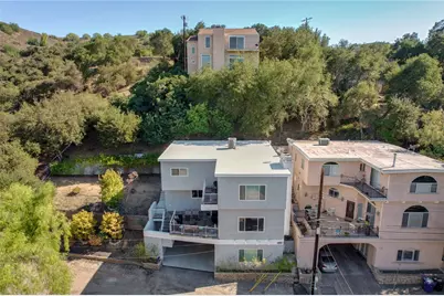 20906 Almazan, Woodland Hills, CA 91364 - Photo 43