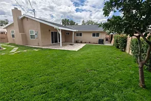 10556 Hillview, Chatsworth, CA 91311 - Photo 11