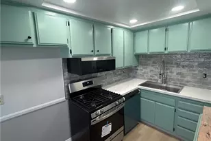 910 W 26th, San Pedro, CA 90731 - Photo 7