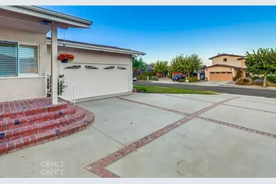 303 N Trotwood Avenue, San Pedro, CA 90732 - Photo 3