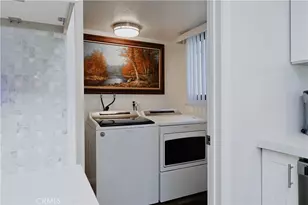 212 E Imperial Ave, El Segundo, CA 90245 - Photo 13