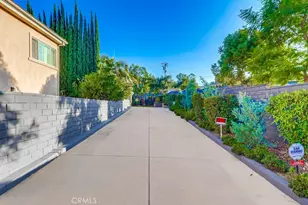 707 S Grand, West Covina, CA 91791 - Photo 37