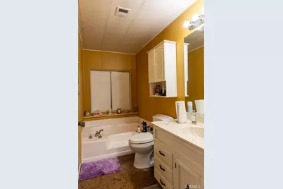 2601 E Victoria #211, Compton, CA 90220 - Photo 23