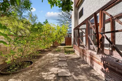 6056 Lake Lindero, Agoura Hills, CA 91301 - Photo 13