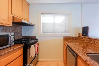 320 Hermosa Avenue #102, Hermosa Beach, CA 90254 - Photo 11