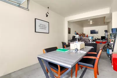 844 W 78th Street, Los Angeles, CA 90044 - Photo 43