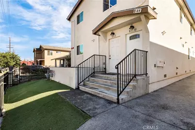 844 W 78th Street, Los Angeles, CA 90044 - Photo 37