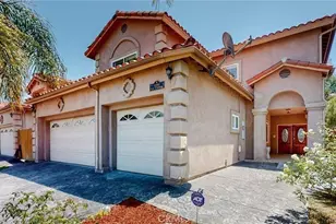 12102 S La Cienega Blvd, Hawthorne, CA 90250 - Photo 1