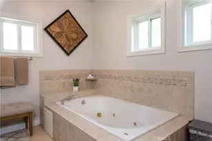 12102 S La Cienega Blvd, Hawthorne, CA 90250 - Photo 23