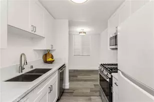 1751 S Bentley Ave, Los Angeles, CA 90025 - Photo 7