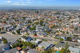 2407 Ripley Ave, Redondo Beach, CA 90278 - Photo 35