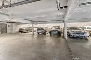 601 E Orange Grove, Burbank, CA 91501 - Photo 5