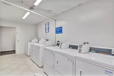 601 E Orange Grove #106, Burbank, CA 91501 - Photo 7