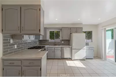 10636 Ayres Avenue, Los Angeles, CA 90064 - Photo 9