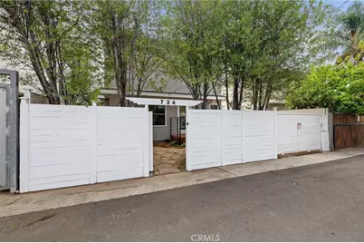 724 San Miguel Avenue, Venice, CA 90291 - Photo 3