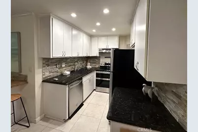 1108 Camino Real #409, Redondo Beach, CA 90277 - Photo 5