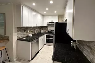 1108 Camino Real, Redondo Beach, CA 90277 - Photo 5