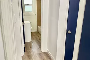 1112 E Imperial Ave, El Segundo, CA 90245 - Photo 7