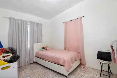 240 E 56th Street, Los Angeles, CA 90011 - Photo 13