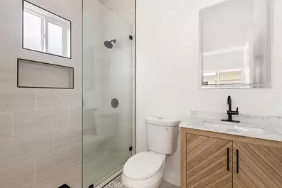 642 E Fairview Boulevard, Inglewood, CA 90302 - Photo 39