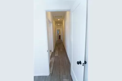 5700 Cimarron St, Los Angeles, CA 90062 - Photo 9