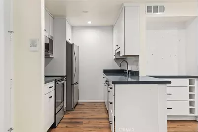 5202 Raintree Circle, Culver City, CA 90230 - Photo 9
