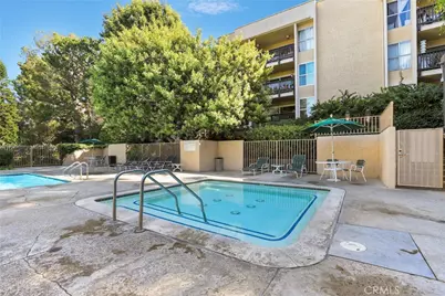 5202 Raintree Circle, Culver City, CA 90230 - Photo 19