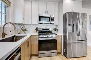 875 W 1st St, San Pedro, CA 90731 - Photo 11