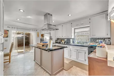 608 S Pacific Coast Highway, Redondo Beach, CA 90277 - Photo 5