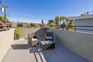 1725 Axenty Way, Redondo Beach, CA 90278 - Photo 15