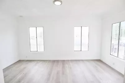 10714 S Broadway, Los Angeles, CA 90061 - Photo 11