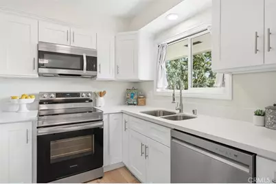 23005 Nadine Cir #B, Torrance, CA 90505 - Photo 7