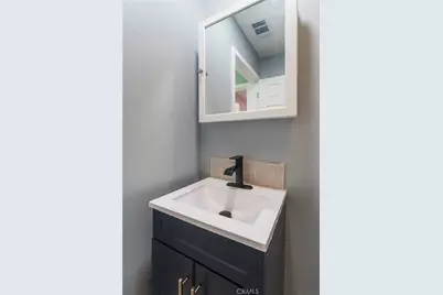 1680 S Rimpau Boulevard, Los Angeles, CA 90019 - Photo 11